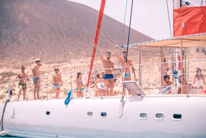Katamarantur til La Graciosa