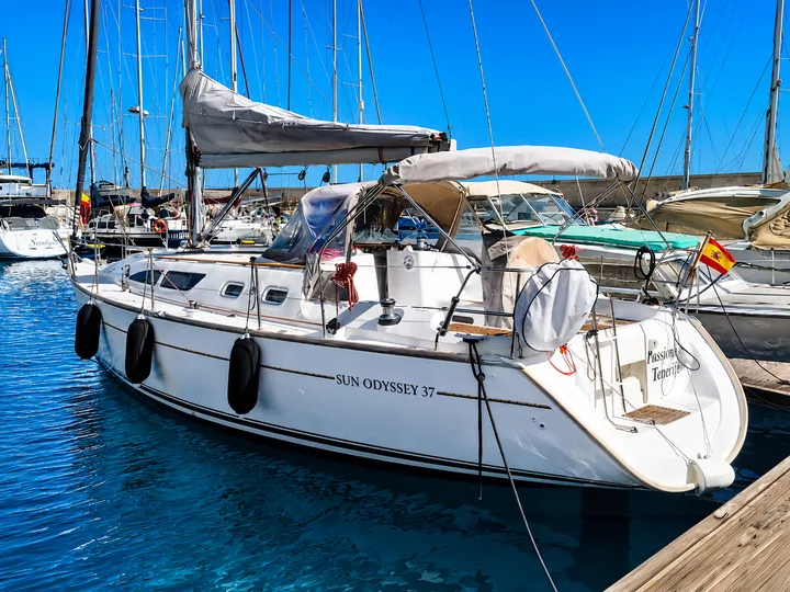 Purjeveneen charter Golf del Sur