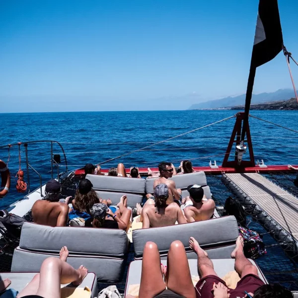 Екскурзия с една лодка Freebird в Тенерифе