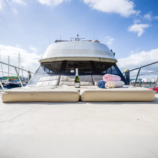 Neptuno Yacht Charter Teneriffa
