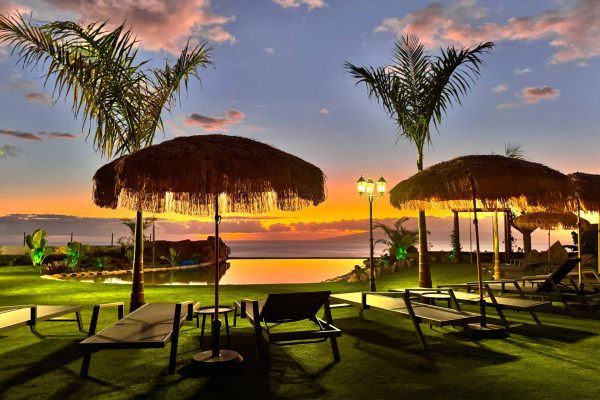 Bubble Room Experience in Tenerife with Private Jacuzzi